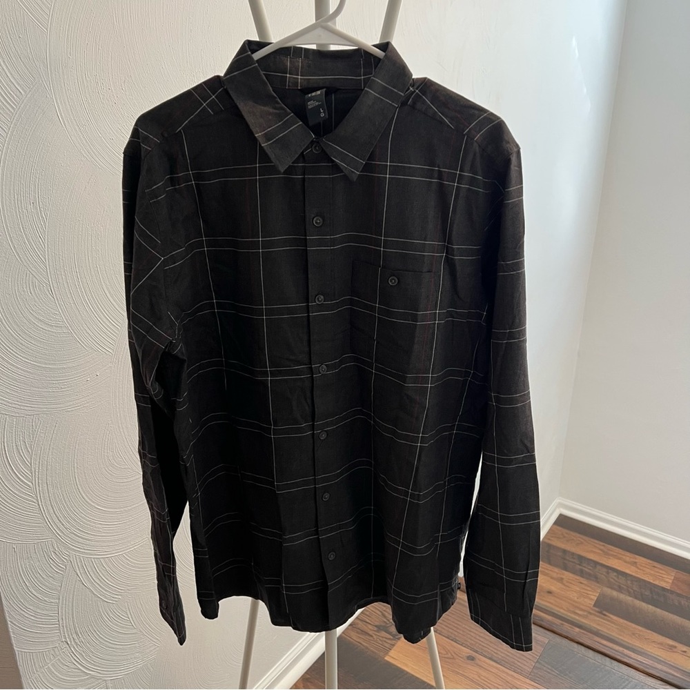 Mountain Hardware Burney Falls Long Sleeve - NWT